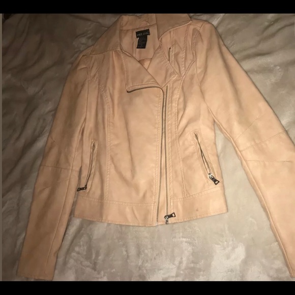 Leather jacket - Picture 1 of 3